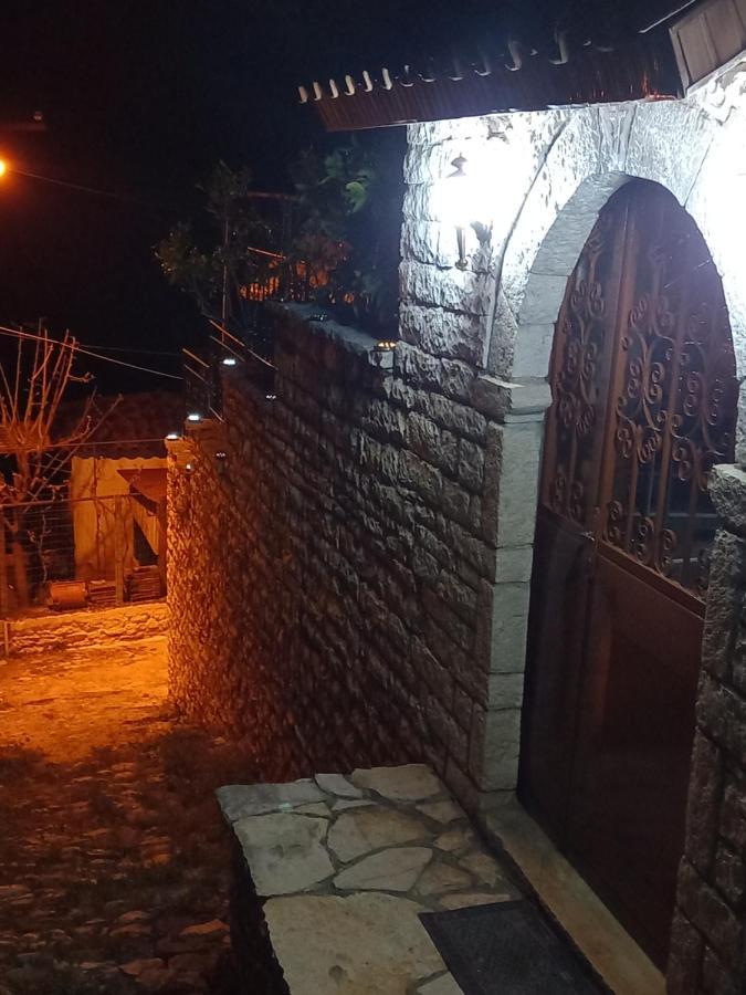 Guest House Bumbli Berat Rum bild