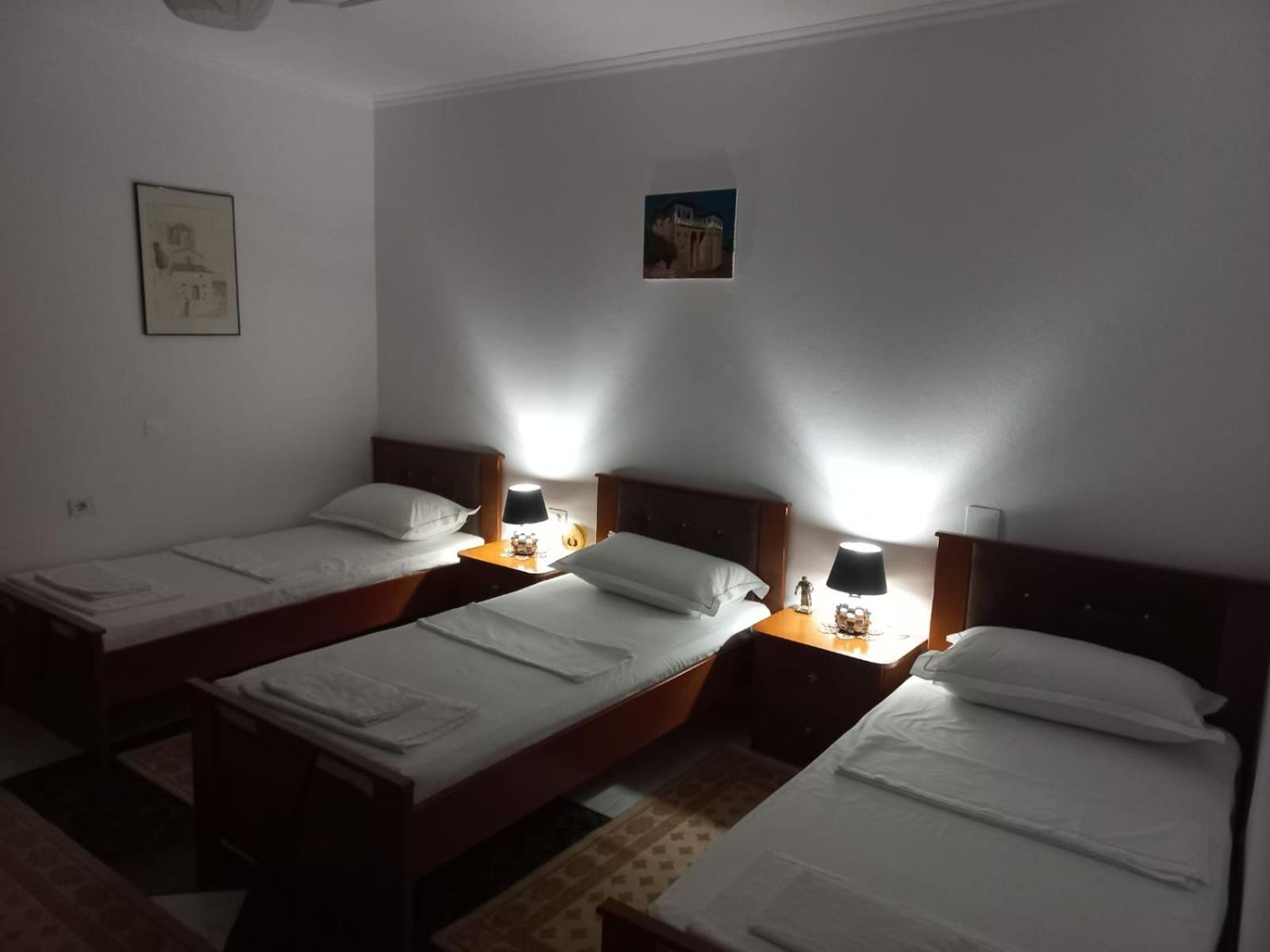 Guest House Bumbli Berat Rum bild